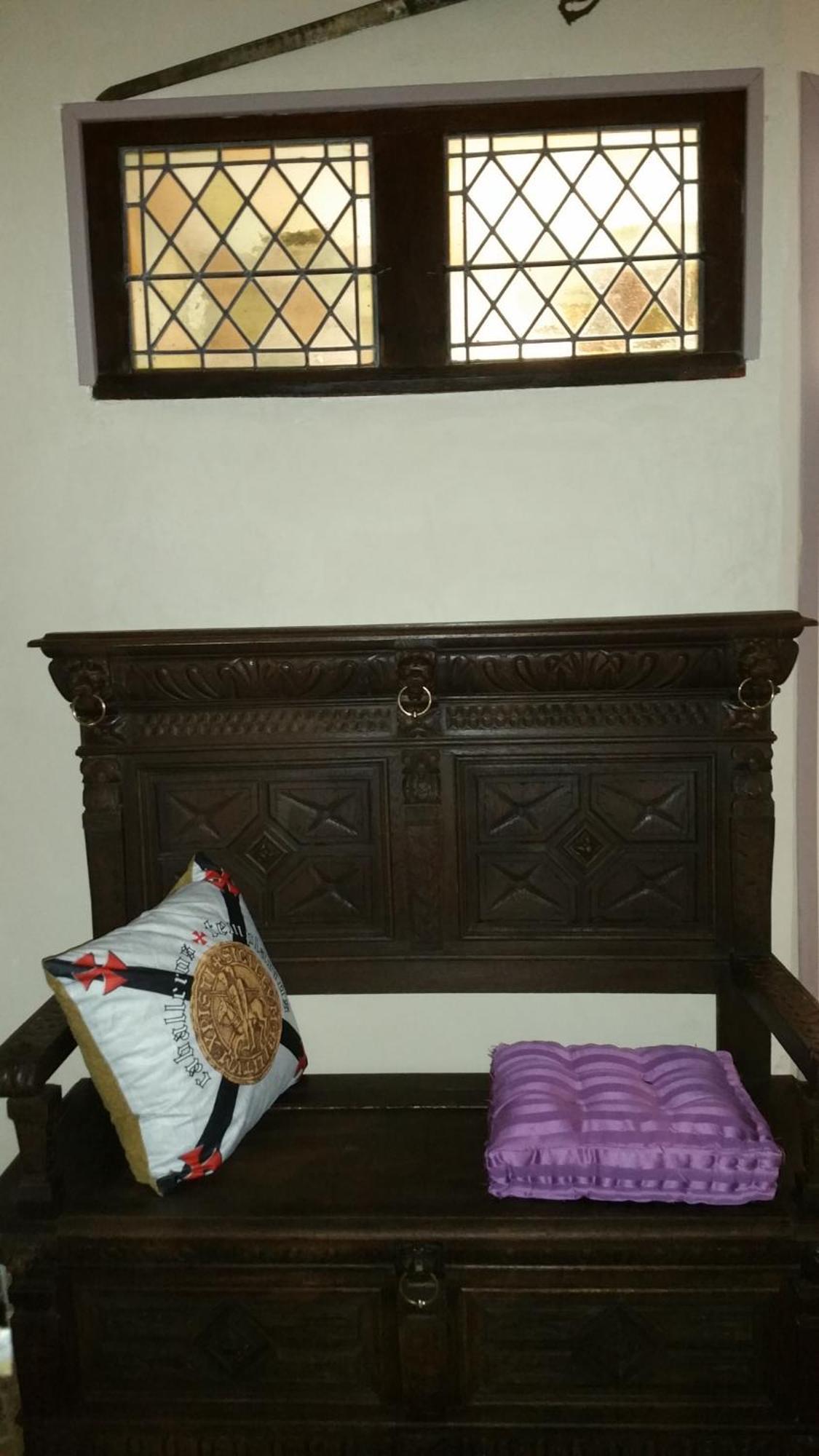 Chateau Des Aiguilles Saint-Rémy-de-Chargnat Habitación foto